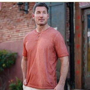 Madda Fella Men's Oil Wash Henley Short Sleeve Shirt